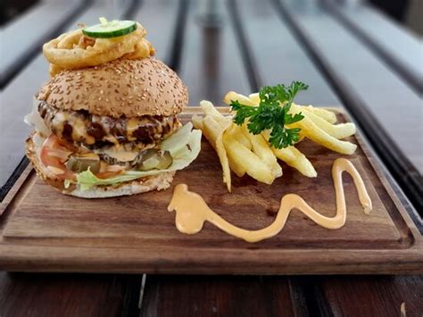 THE WRECK, Port Edward - Restaurant Reviews, Phone Number & Photos ...