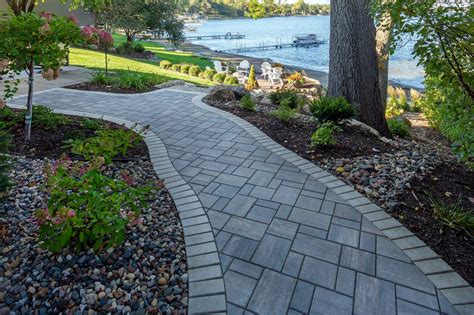 Lakefront Landscape Design | Minnesota