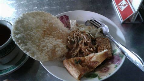 HOTEL ASRI (Jember, Java) - Hotel Reviews, Photos, Rate Comparison ...