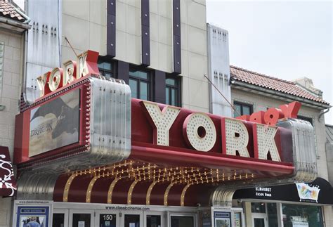 Illinois Movie Theatres | RoadsideArchitecture.com