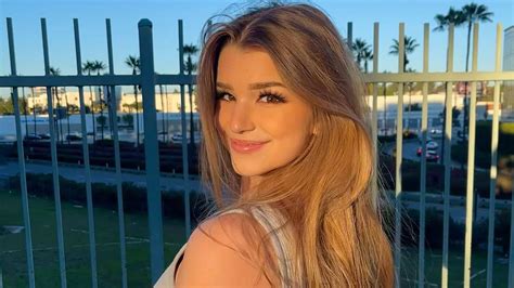 What Does Brooke Monk Do for a Living? Her Age, Height, Career