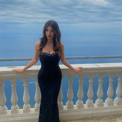 Gather Around for The Beauty of Alice | Dirty Biker Society