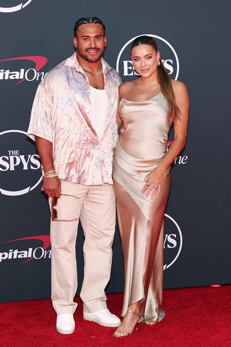 Black NFL Wives Do Exist: 12 Players And Their Partners We're Rooting ...