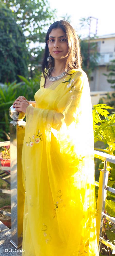 Sarees hand painted with organic colors on natural fabrics. | Sunflower ...