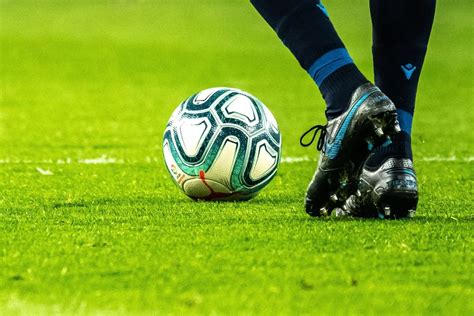 England's Carter tipped to perform in Euro 2025 semi despite ...