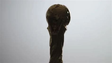 FIFA World Cup Trophy 的图像结果