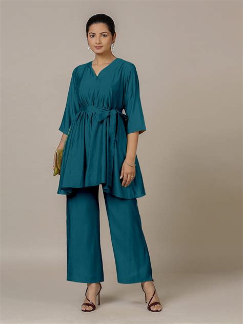 Tuhi x Rozaana Pine Green A-Line Kurta with Thread Work for Daily ...