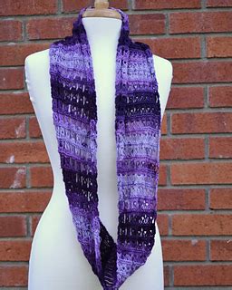 Ravelry: Lace Infinity Scarf pattern by Yolanda Munoz
