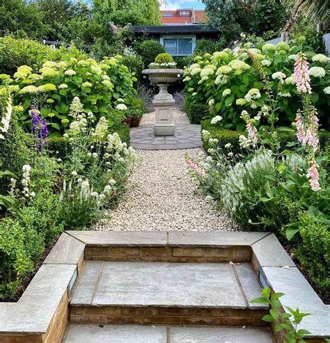 Inexpensive Walkways With A Slope Sloped Garden Ideas Grand Designs