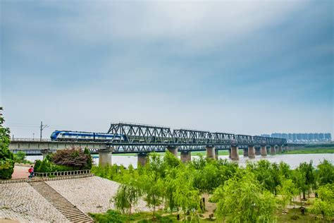 京沪铁路蚌埠淮河大桥 - 小黑想做摄影师