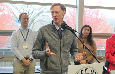 City Sues Trump Over Food Stamp Fight - New Haven Independent