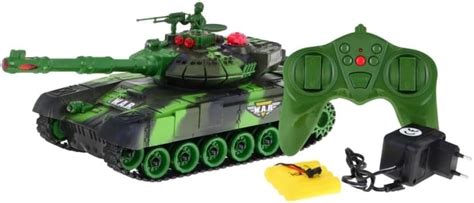 PamPam Camouflage Green 2.4 GHz RC Tank with Remote Control, Lights and ...