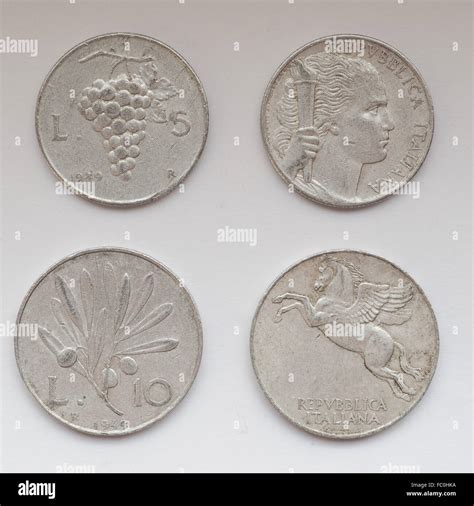 Old Italian coins Stock Photo - Alamy