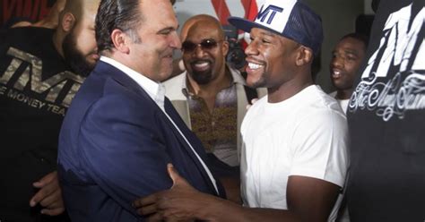 Boxing News: Former Golden Boy Promotions CEO feels Mayweather-Pacquiao ...