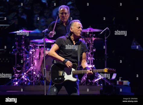 Image result for Bruce Springsteen MetLife Stadium