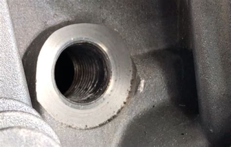 How to Fix Spark Plug Threads 的图像结果