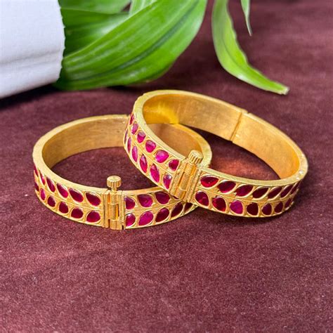 Bangles – Vijaya Art Jewellery