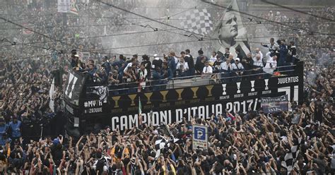 Juventus’ open-top bus victory parade in Turin marred by injuries to ...