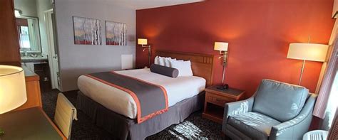 DOW VILLA MOTEL (Lone Pine) - Hotel Reviews, Photos, Rate Comparison ...