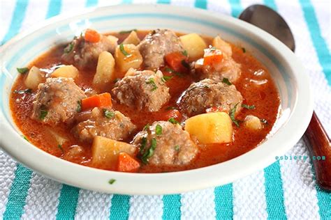 Sopa de albóndigas turca muy rica- Recetas de Esbieta