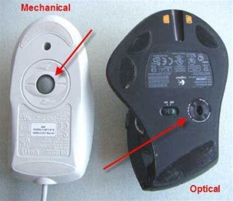 Write least two different between mechanical mouse and optical mouse ...