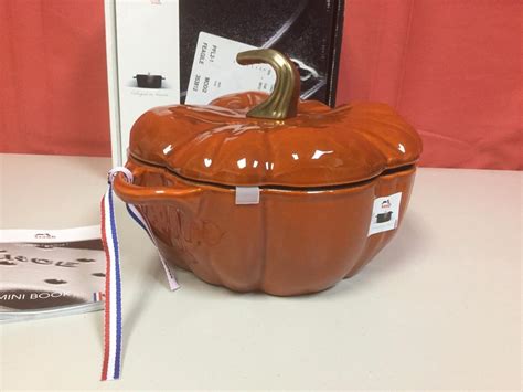 NIB Staub Cast Iron 3.5qt PUMPKIN Cocotte Dutch Oven BURNT ORANGE ...