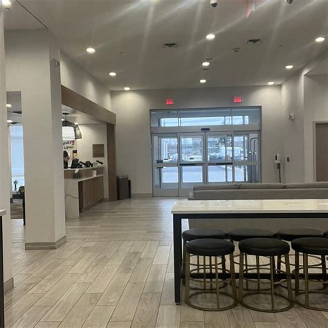 STAYBRIDGE SUITES LOUISVILLE - EXPO CENTER BY IHG - Specialty Hotel ...