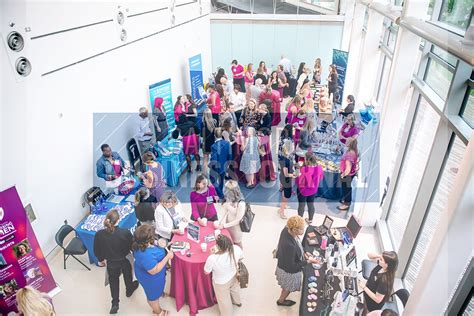 Real Business Women 的图像结果