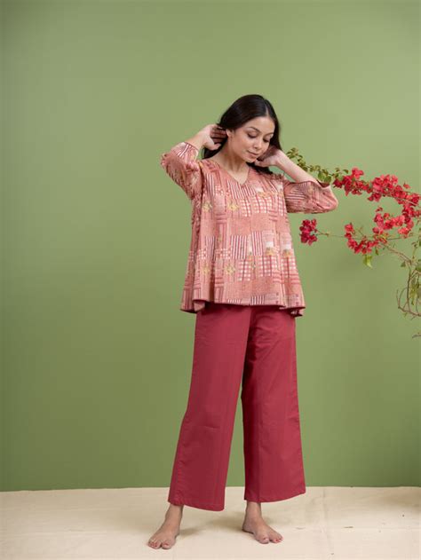 Ethnic Wear – Buy Seasons Ethnic Wears for Women & Men Bagh India