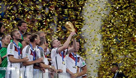 World Cup Trophy Guy 的图像结果