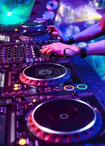 Dj图片 的图像结果