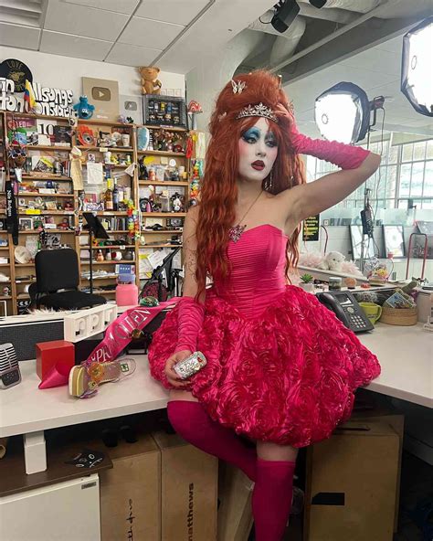 Chappell Roan's Best Makeup Looks Are a Colorful Dream