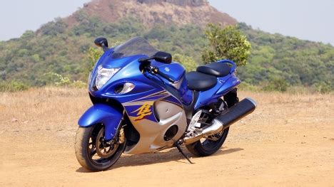 Suzuki GSX-R1300 Hayabusa 2015 STD - Price in India, Mileage, Reviews ...