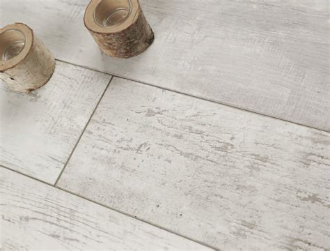 Aquaguard Fishers Pass Waterproof Laminate Flooring | Floor and Decor