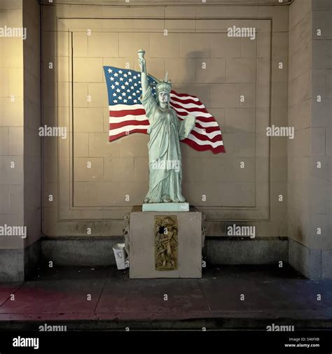 LOS ANGELES, CA, DEC 2022: sculpture of the Statue of Liberty on a ...