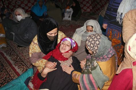 Kashmir: Civilian, Police Officer Killed By Militants in Separate Gun ...