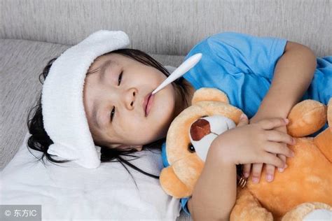 医生忠告：小儿感冒、发烧、咳嗽时，这四类药物尽量避免使用！_成分
