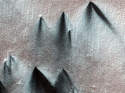 HiRISE | Dust Fans on the Seasonal Carbon Dioxide Polar Cap (PSP_003180 ...