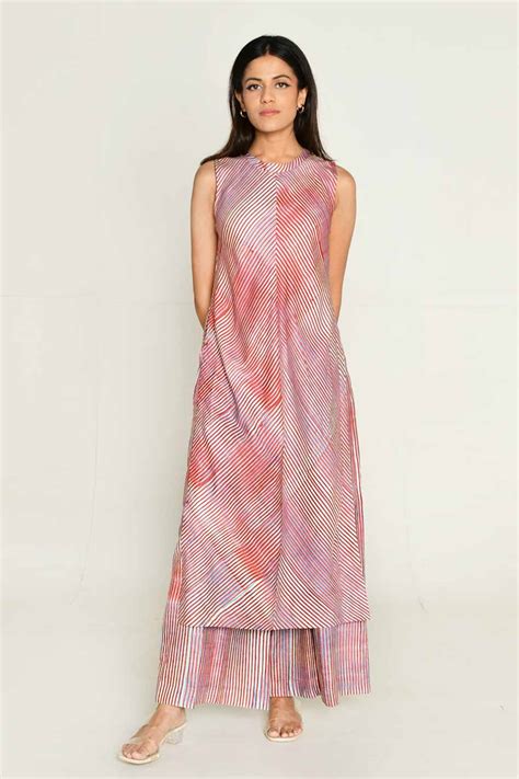 Shop Pink Block-Printed High-Slit Kurta & Pant Set by RIAS at House of ...