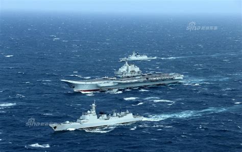 中国海军“神盾天团”亮相阅兵 明星舰艇都齐了！_军事_环球网