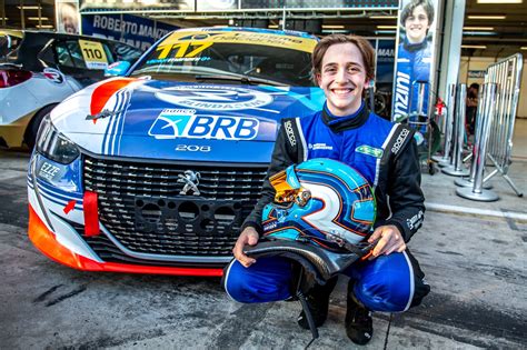 Victor Manzini larga da quarta fila na Turismo Nacional em Interlagos ...