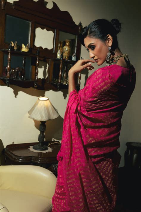 Pure Cotton Handloom Sarees - Buy Modern Cotton Sarees Online
