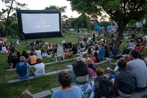 Cinéma en plein air : Tous en scène de Garth Jennings, Jardin du mini ...