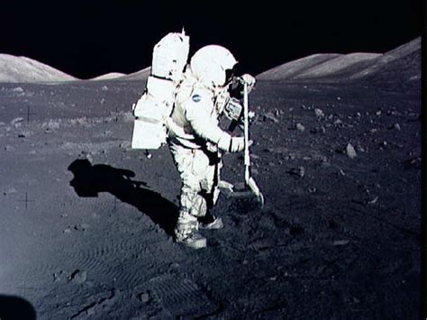 NASA reveals $28 billion plan to return astronauts to the Moon in 2024 ...