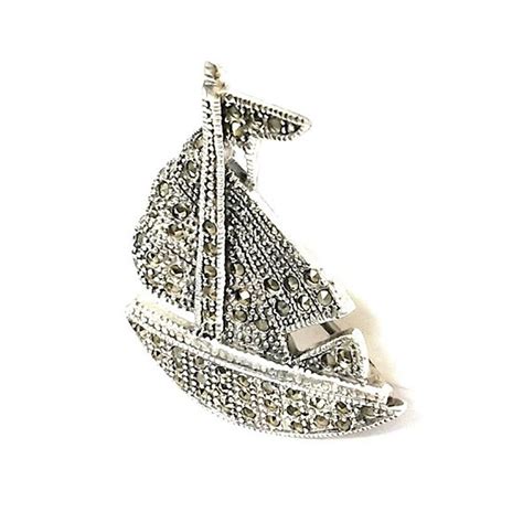 Gold Polished Saree Pin For Women - Silver Palace