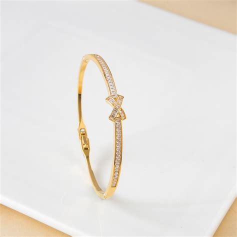 Bracelet Online - Premium Sacred Sparkle Cross Bracelet Gold | Nestasia