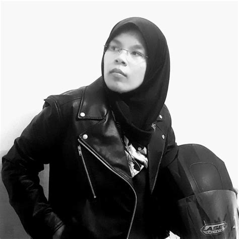 Nur Izzah - Reading teacher - ₹1169/h