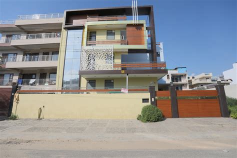 Image result for Noida Golf Course