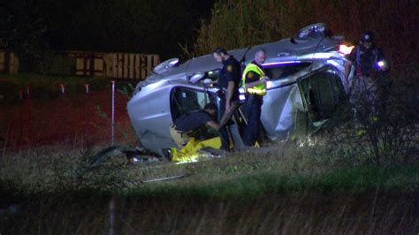 Fatal rollover crash also injures two passengers | kens5.com