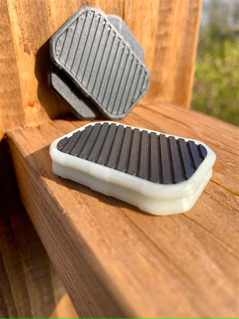 MAKER MESH Magnetic Fidget Slider Toy